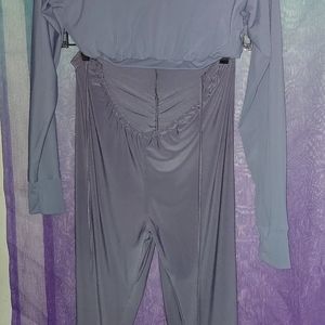 Please open back workout shirt and Scrunch pants will sell separate .